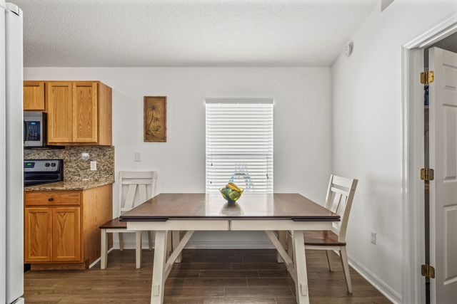 2574 12th Square SW, Vero Beach, FL 32968