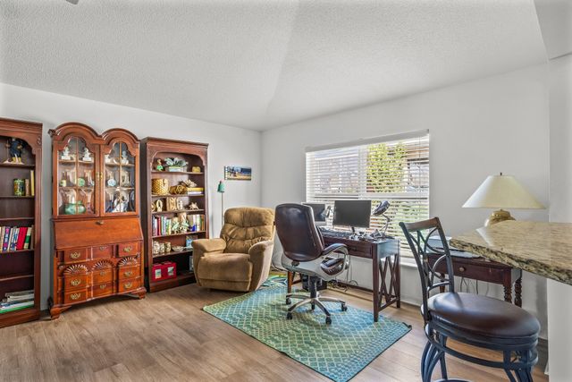 2574 12th Square SW, Vero Beach, FL 32968