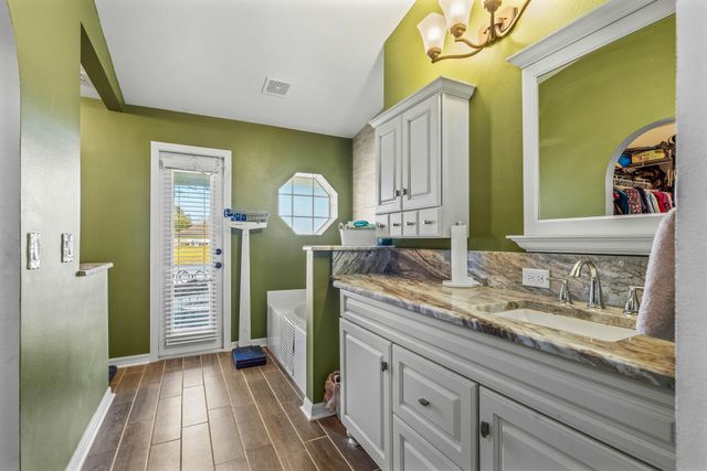 2574 12th Square SW, Vero Beach, FL 32968