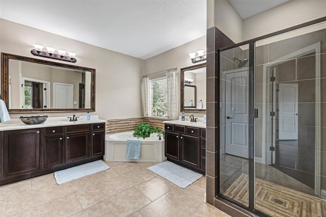 1813 Harvest Dance DR, Leander, TX 78641