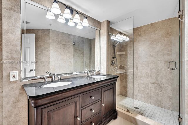 17100 N Bay Rd 1418, Sunny Isles Beach, FL 33160