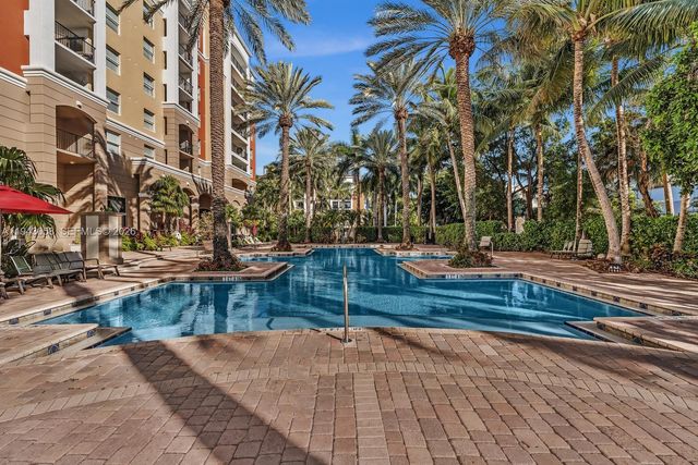 17100 N Bay Rd 1418, Sunny Isles Beach, FL 33160