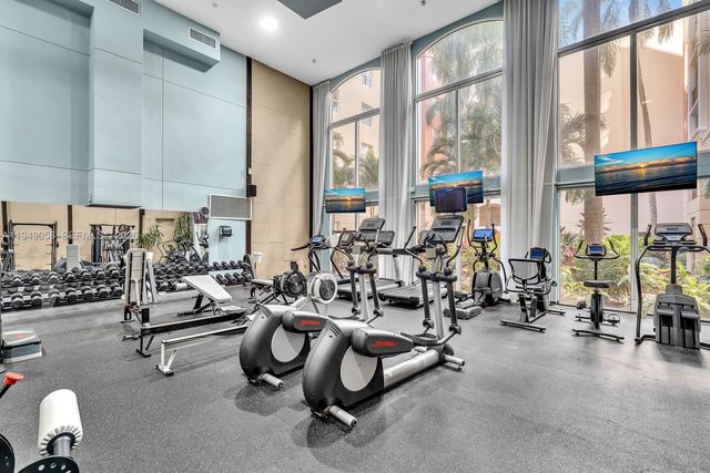 17100 N Bay Rd 1418, Sunny Isles Beach, FL 33160