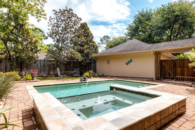 13903 Rosebranch Court, Houston, TX 77059