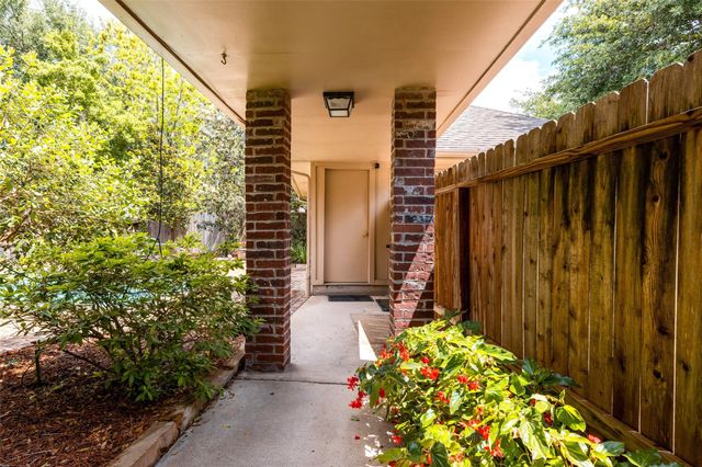 13903 Rosebranch Court, Houston, TX 77059