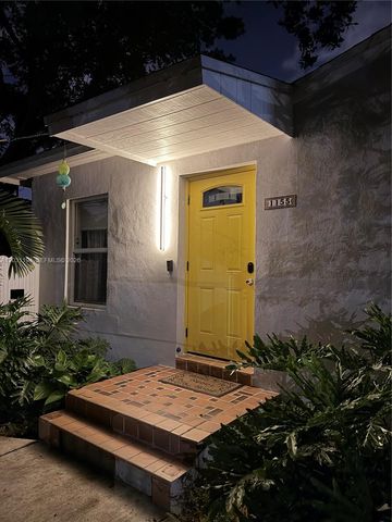 1155 NE 111th St E, Miami, FL 33161