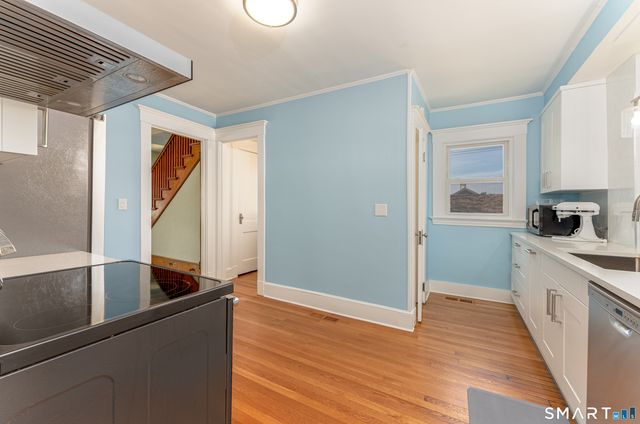 49 Central Avenue, Hamden, CT 06517