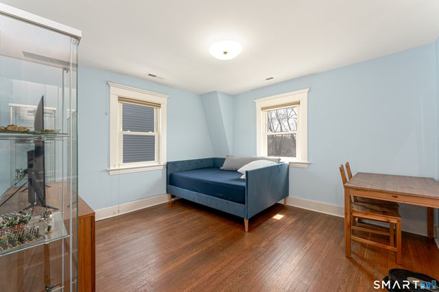 49 Central Avenue, Hamden, CT 06517
