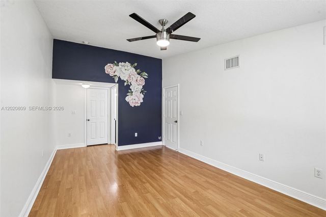 6235 SW 47th Mnr 201, Davie, FL 33314