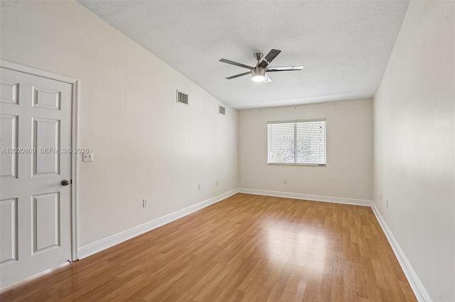 6235 SW 47th Mnr 201, Davie, FL 33314