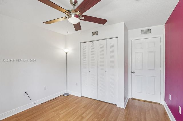6235 SW 47th Mnr 201, Davie, FL 33314