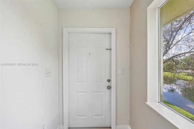 6235 SW 47th Mnr 201, Davie, FL 33314