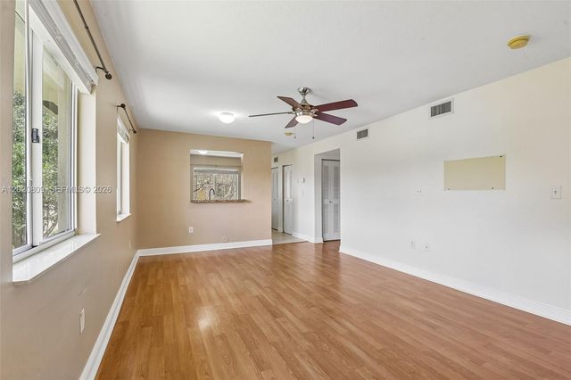 6235 SW 47th Mnr 201, Davie, FL 33314