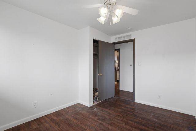 1001 JOY AVE, Rapid City, SD 57702