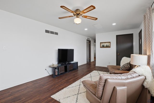 1001 JOY AVE, Rapid City, SD 57702