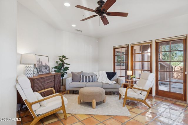 25018 N PASO Trail, Scottsdale, AZ 85255