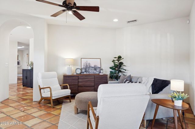 25018 N PASO Trail, Scottsdale, AZ 85255