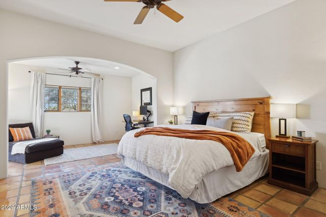 25018 N PASO Trail, Scottsdale, AZ 85255