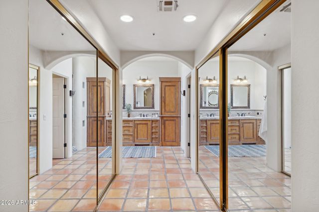 25018 N PASO Trail, Scottsdale, AZ 85255