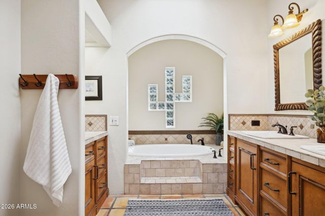 25018 N PASO Trail, Scottsdale, AZ 85255