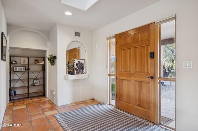 25018 N PASO Trail, Scottsdale, AZ 85255