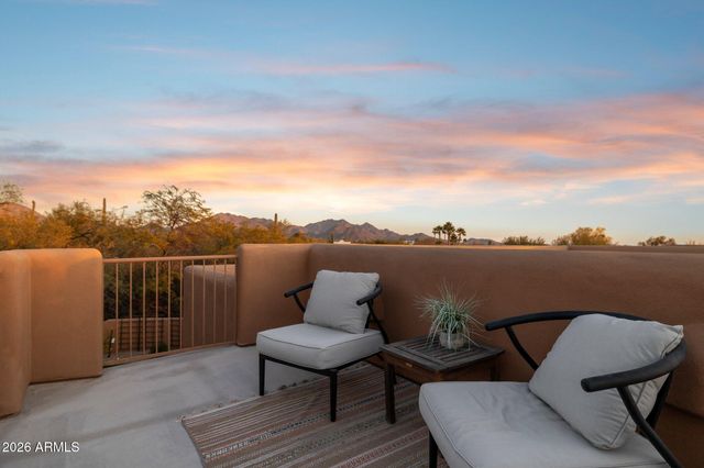 25018 N PASO Trail, Scottsdale, AZ 85255