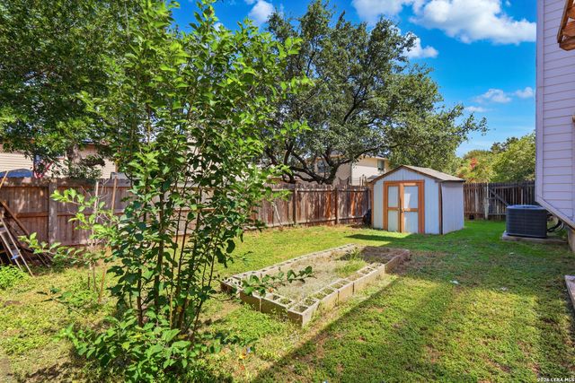 1902 SHOREHAM, San Antonio, TX 78260