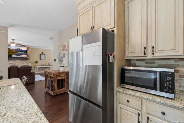 1902 SHOREHAM, San Antonio, TX 78260