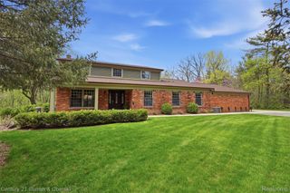 19559 Meadowbrook Road, Northville Township, MI 48167