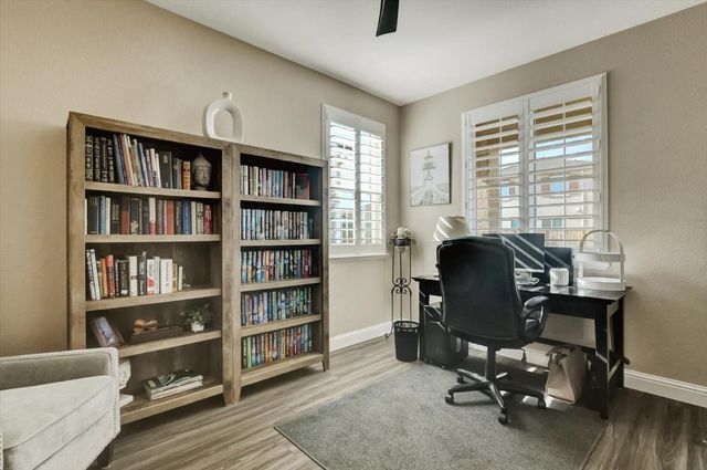 1104 Shadowgate Dr, Roseville, CA 95747