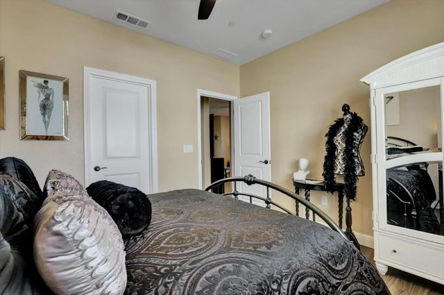 1104 Shadowgate Dr, Roseville, CA 95747