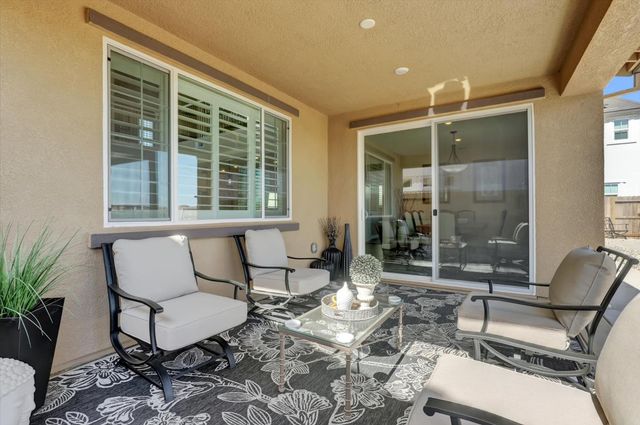 1104 Shadowgate Dr, Roseville, CA 95747