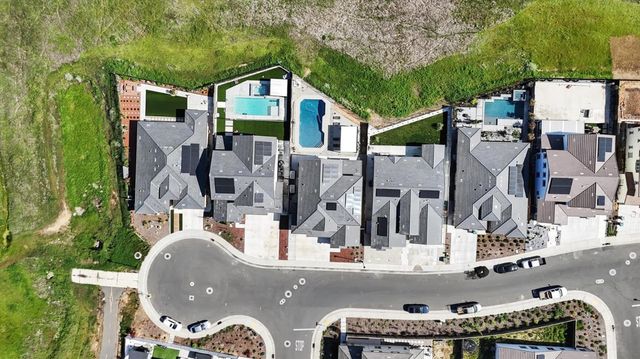 1104 Shadowgate Dr, Roseville, CA 95747