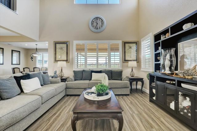 1104 Shadowgate Dr, Roseville, CA 95747