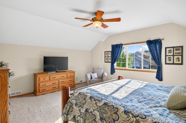 1233 Irvine Drive, Hanover, MN 55341