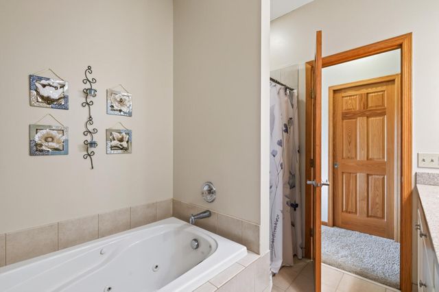 1233 Irvine Drive, Hanover, MN 55341