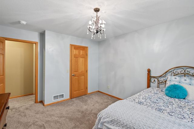 1233 Irvine Drive, Hanover, MN 55341