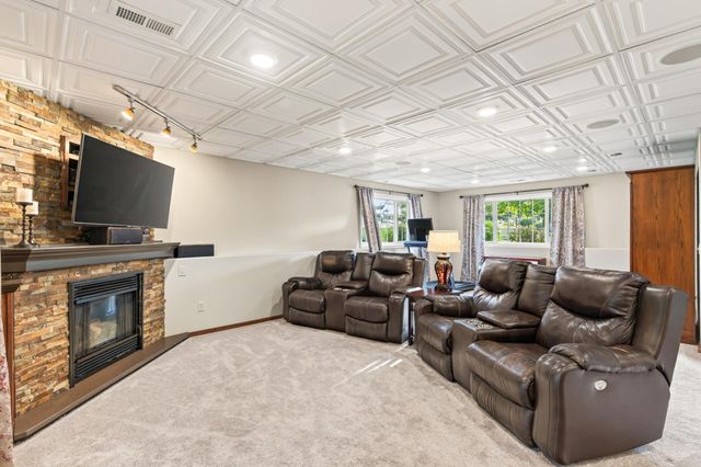 1233 Irvine Drive, Hanover, MN 55341
