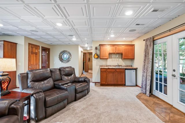 1233 Irvine Drive, Hanover, MN 55341
