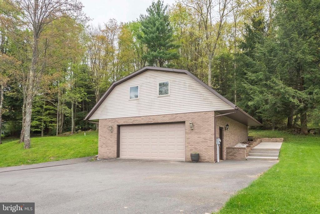 206 MAYHEW INN ROAD, Oakland, MD 21550
