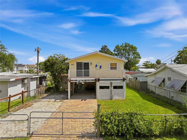 5251 ALPACA DRIVE, Weeki Wachee, FL 34607