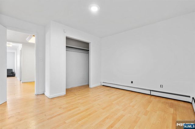 352 Totowa Avenue, Paterson, NJ 07502
