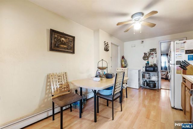 352 Totowa Avenue, Paterson, NJ 07502