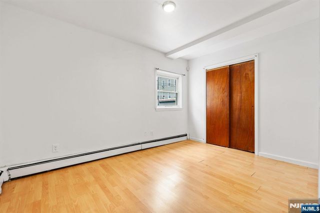 352 Totowa Avenue, Paterson, NJ 07502