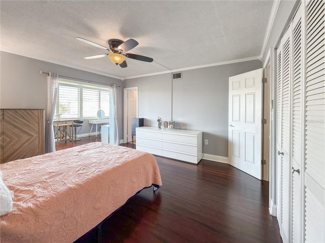 8100 DR MARTIN LUTHER KING JR STREET N 202, St Petersburg, FL 33702