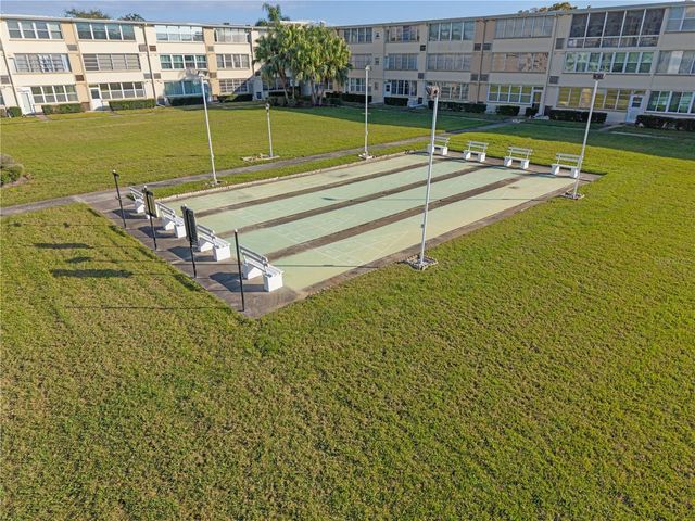 8100 DR MARTIN LUTHER KING JR STREET N 202, St Petersburg, FL 33702