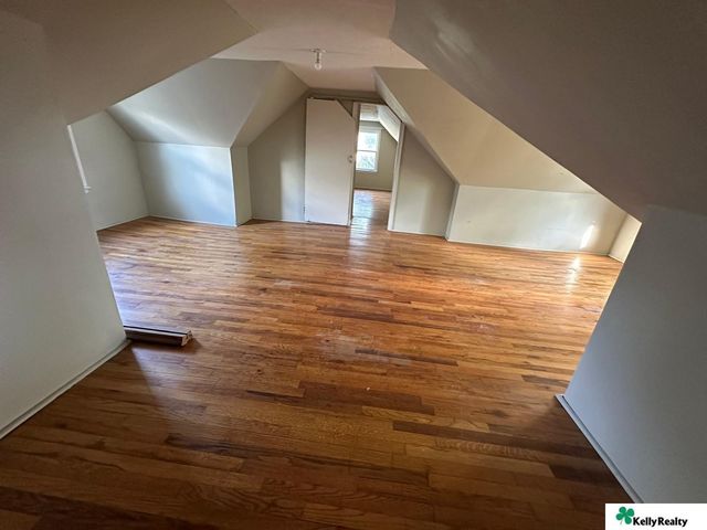 1930 5th Avenue, Kearney, NE 68845