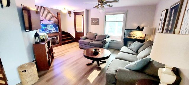 202 Grand AVENUE, Hartford, WI 53027