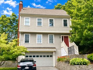 77 Hackensack Rd, Boston, MA 02132