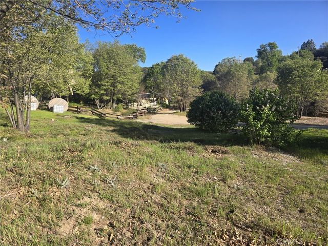 29783 Redwood, Cedar Glen, CA 92321